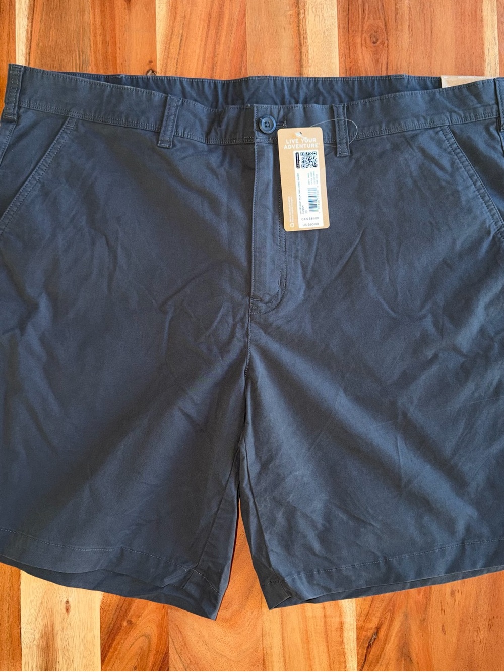 Men's Eddie Bauer size 38 shorts new with tags originally $60.    #512